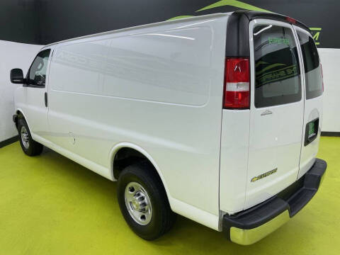 2022 Chevrolet Express 2500