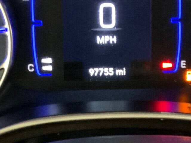 2020 Chrysler Voyager LX