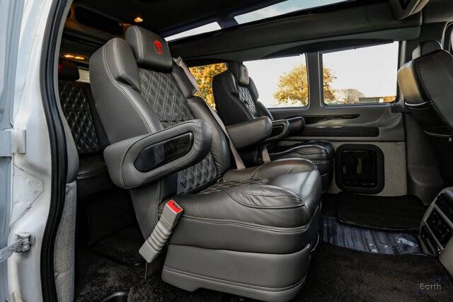 2023 Chevrolet Express 2500