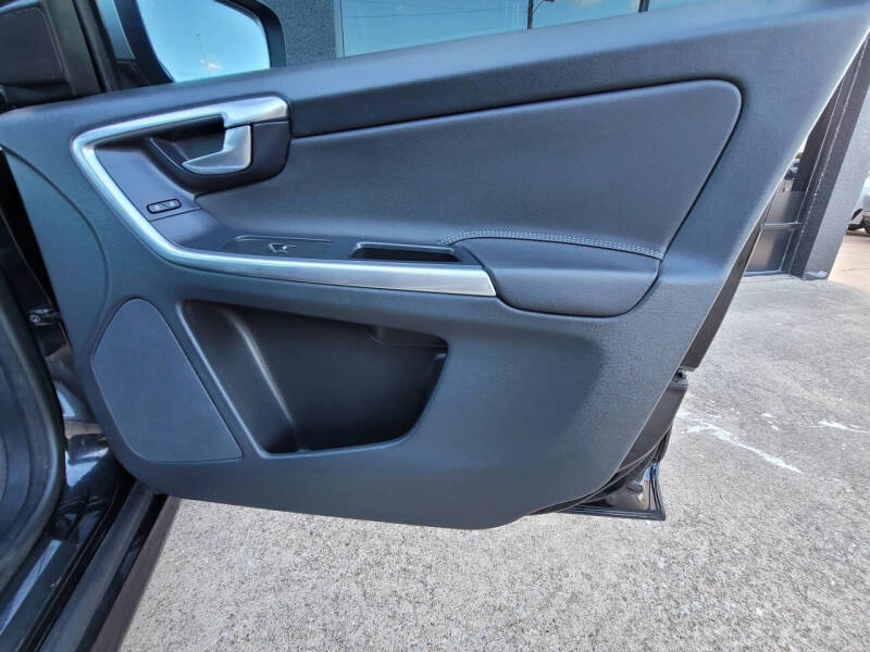 2015 Volvo XC60 T5 Drive-E