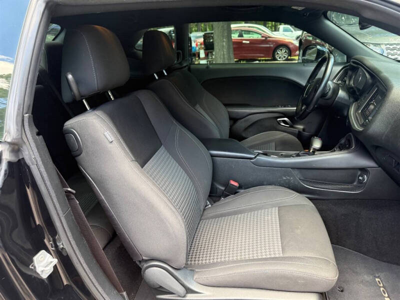 2019 Dodge Challenger SXT