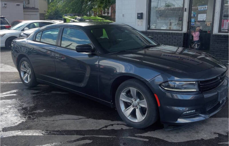 Image 2 of 2016 Dodge Charger SXT