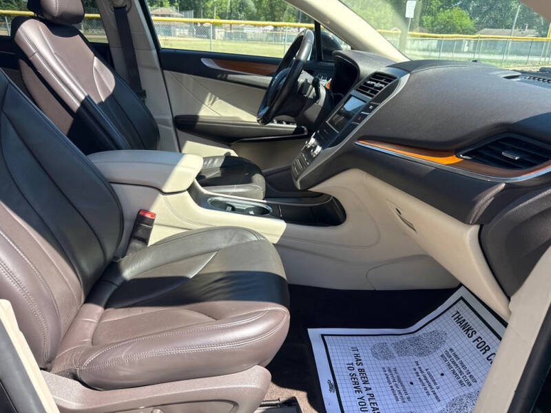 2019 Lincoln MKC Select