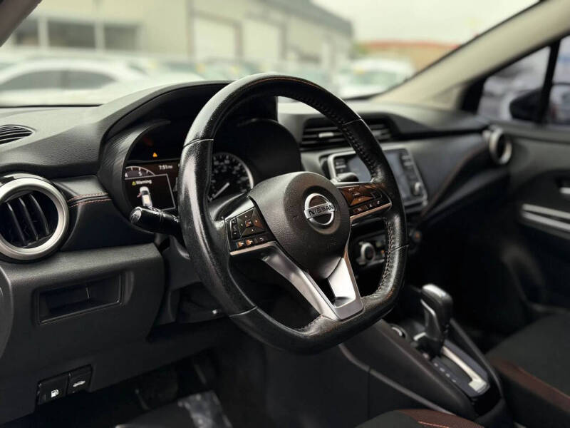 2020 Nissan Versa SR