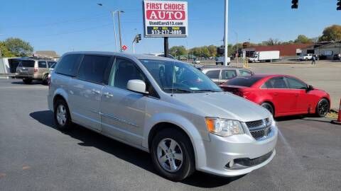 2012 Dodge Grand Caravan for sale at FIRST CHOICE AUTO Inc in Middletown OH
