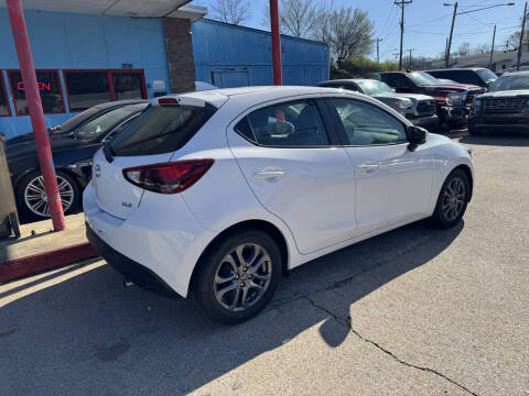 2020 Toyota Yaris Hatchback XLE