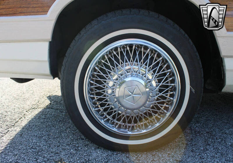 1986 Chrysler Le Baron Mark Cross