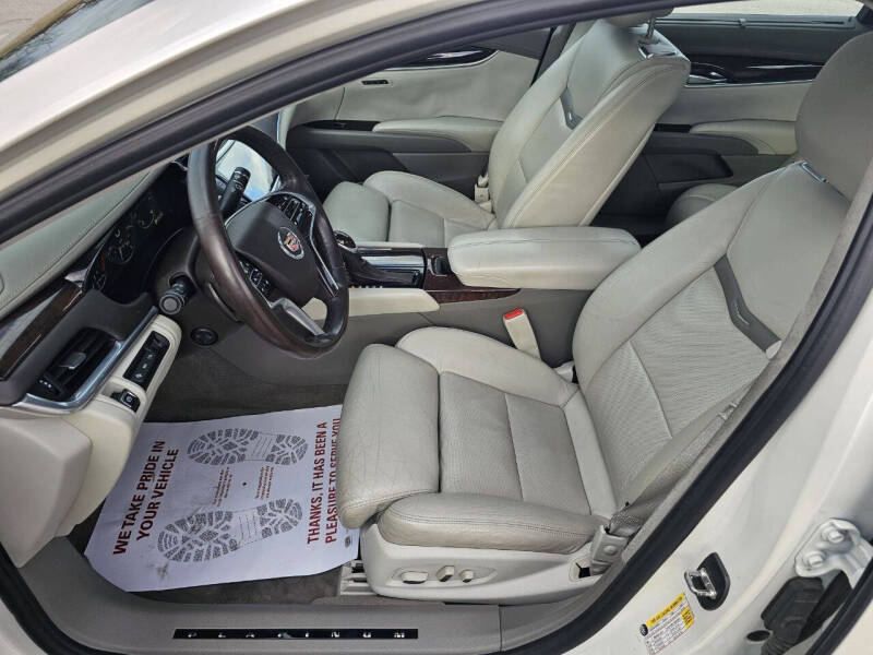 2014 Cadillac XTS Platinum Vsport