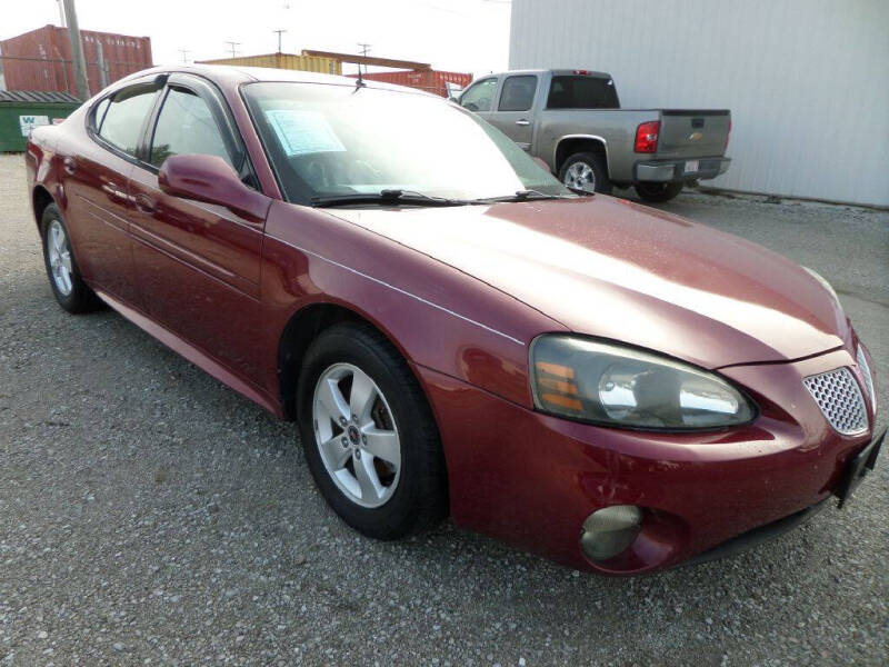 2005 Pontiac Grand Prix GT photo 11