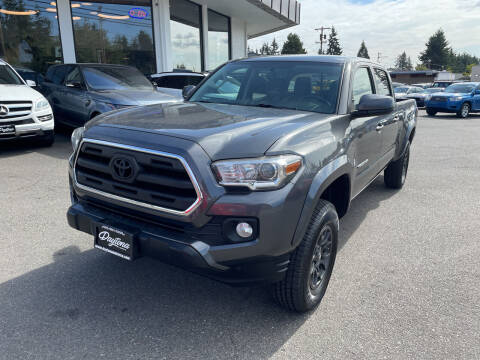 2017 Toyota Tacoma for sale at Daytona Motor Co in Lynnwood WA