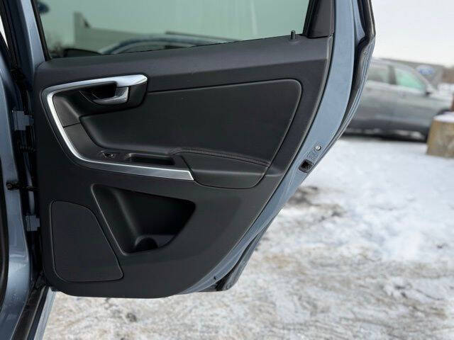 2017 Volvo XC60 T6 Dynamic