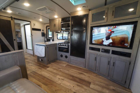 2021  Keystone   Outback