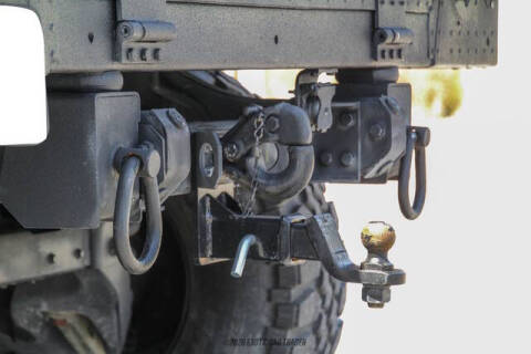 2014 AM General Hummer