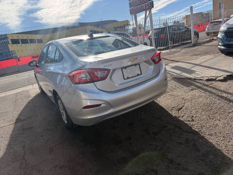 2018 Chevrolet Cruze LS Auto