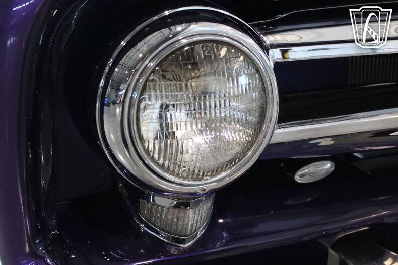 1953 Mercury M 100