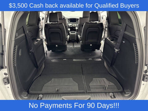 2026 Chrysler Pacifica Select