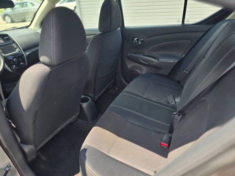 2017 Nissan Versa 1.6 SV