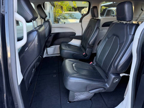 2019 Chrysler Pacifica Touring L