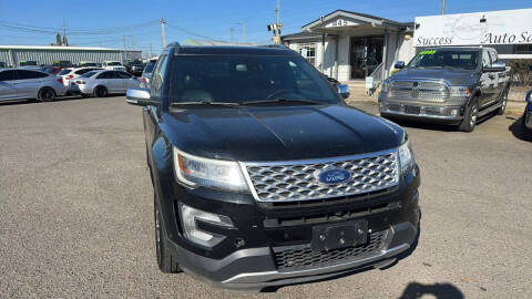 2017 Ford Explorer Platinum