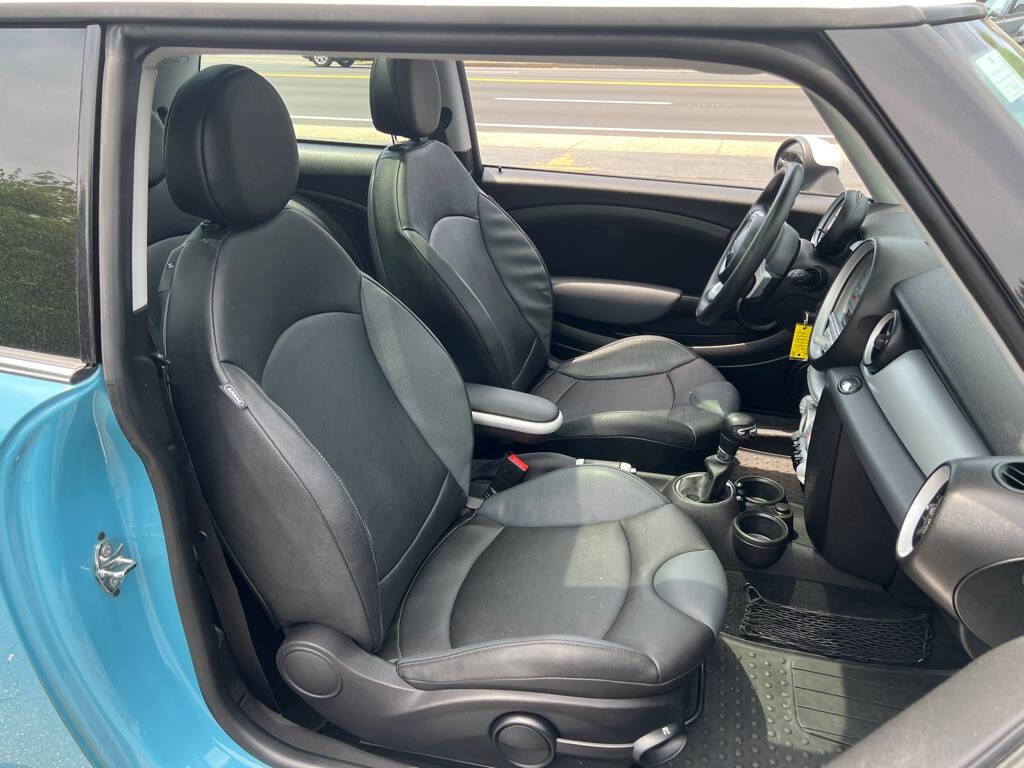 Blue 2007 MINI Cooper Base 2dr Hatchback 38