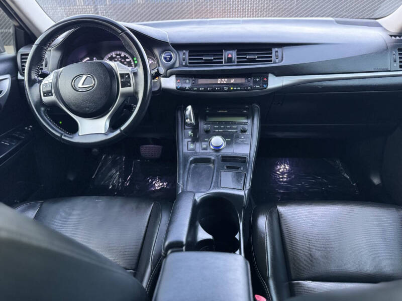 2013 Lexus CT 200h