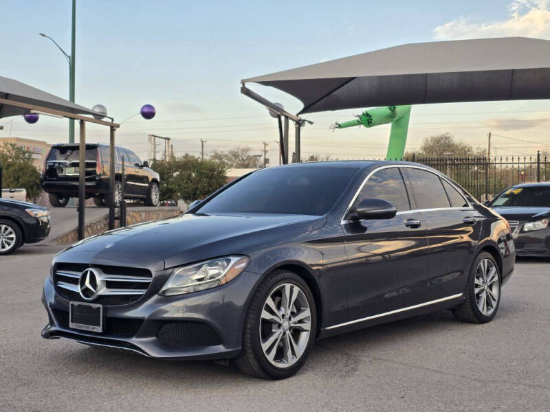 2016 Mercedes-Benz C-Class C300's photo