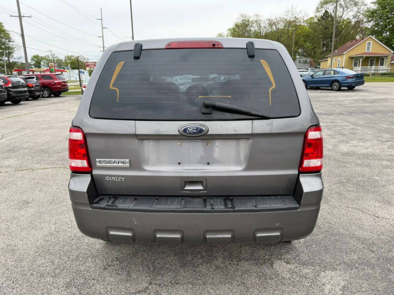 2010 Ford Escape XLS