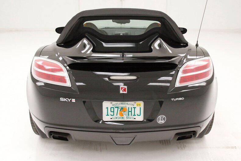 2007 Saturn SKY Red Line