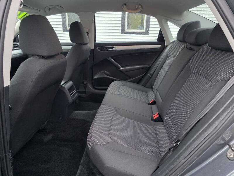 2016 Volkswagen Passat 1.8T S