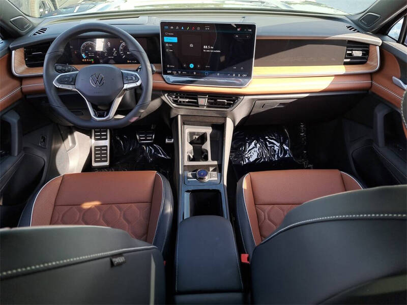 2026 Volkswagen Tiguan SEL R-Line Turbo 4Motion