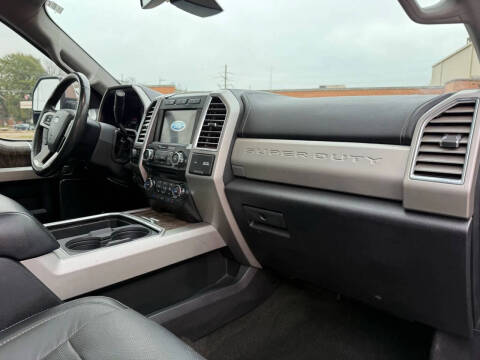 2017 Ford F-350 Super Duty Lariat