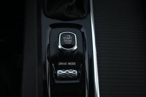 2020 Volvo XC60 T5 Momentum