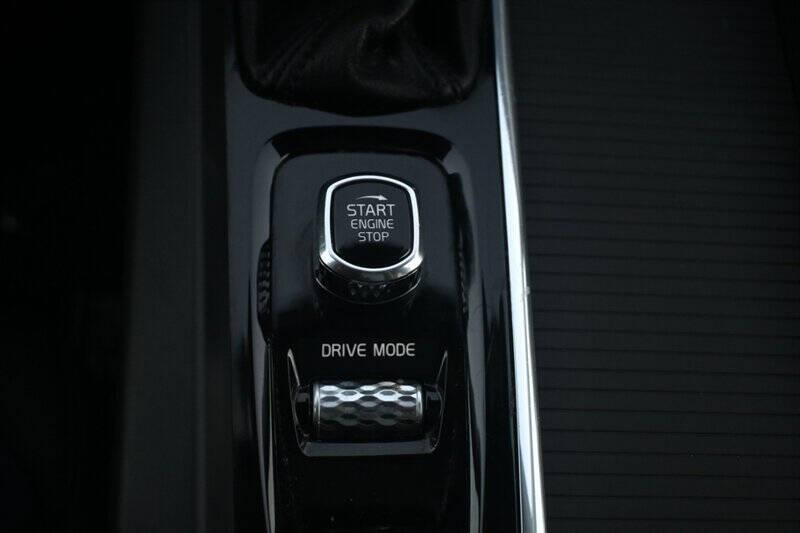 2020 Volvo XC60 T5 Momentum