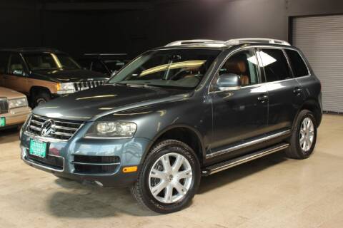 2007 Volkswagen Touareg for sale at AUTOLEGENDS in Stow OH