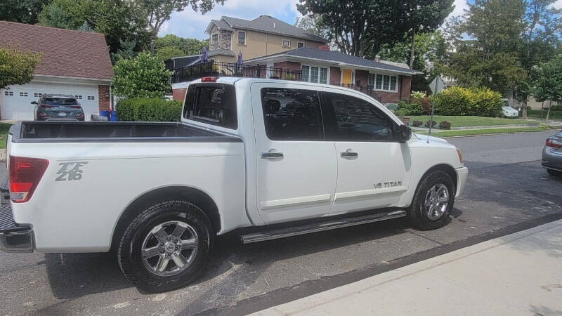 2011 Nissan Titan SL