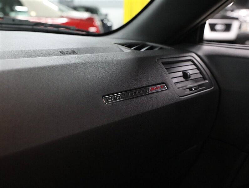 2009 Dodge Challenger SRT8