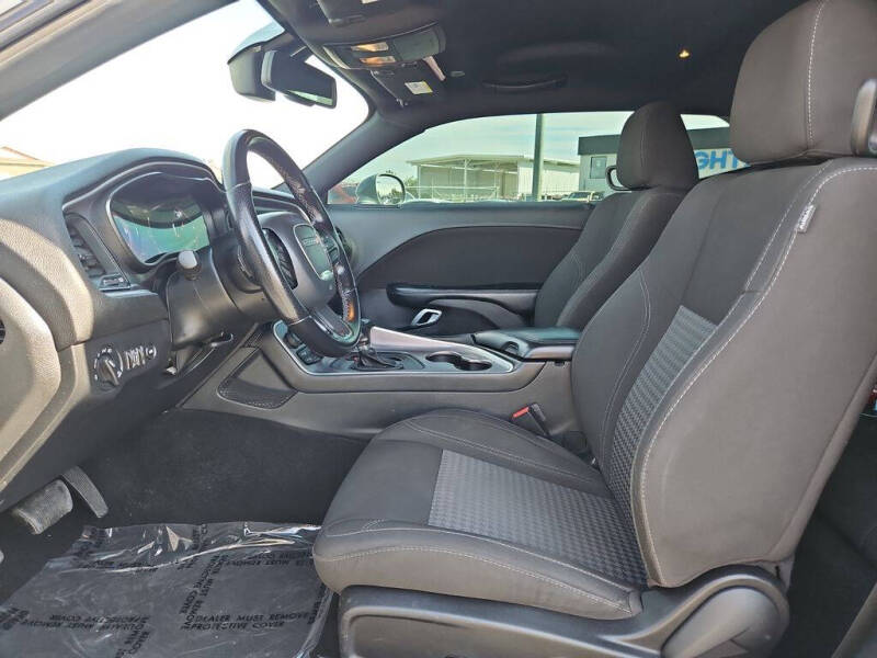 2021 Dodge Challenger SXT