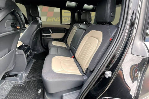 2022 Land Rover Defender 110 X-Dynamic SE