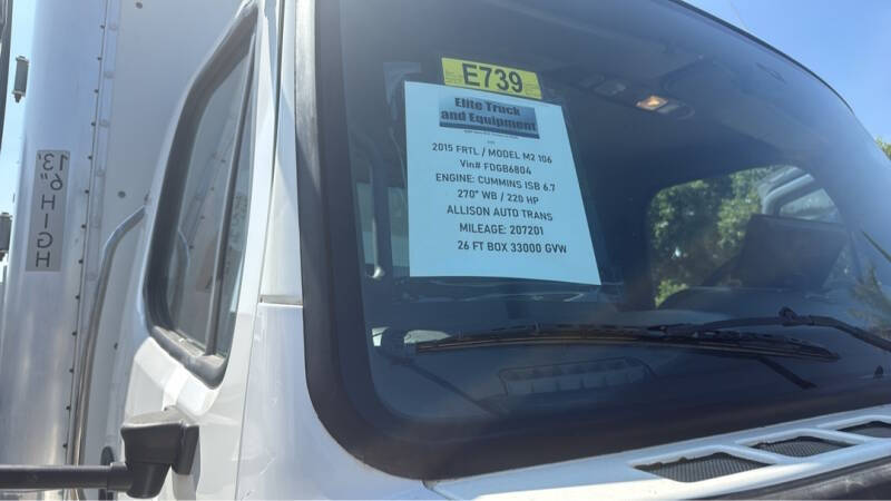 2015 Freightliner M2 106