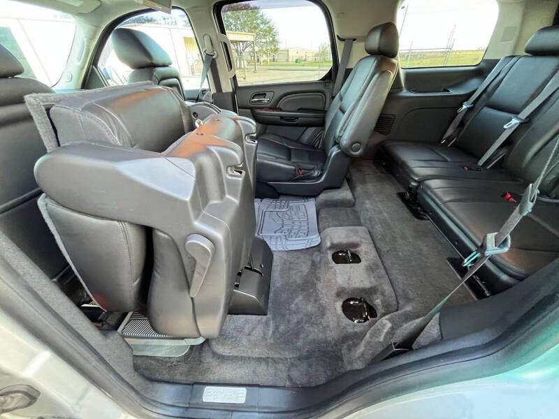 2010 Cadillac Escalade Luxury