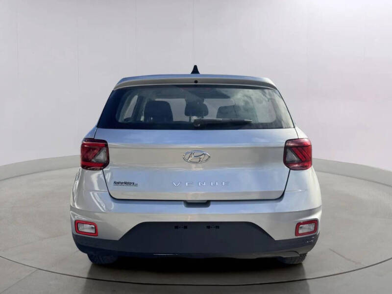2021 Hyundai Venue SE