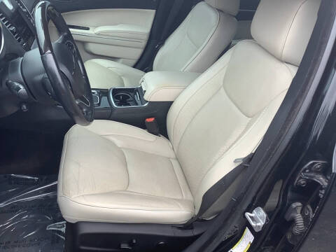 2018 Chrysler 300 Limited