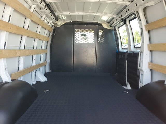 2024 Chevrolet Express 2500