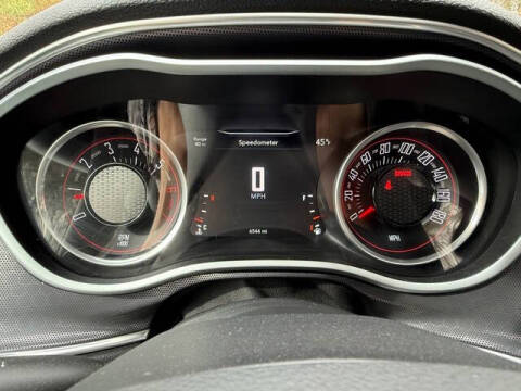 2016 Dodge Challenger 392 HEMI Scat Pack Shaker