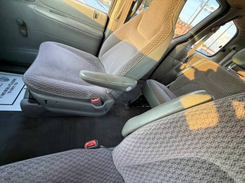 2000 Plymouth Voyager