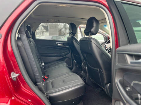 2017 Ford Edge Titanium