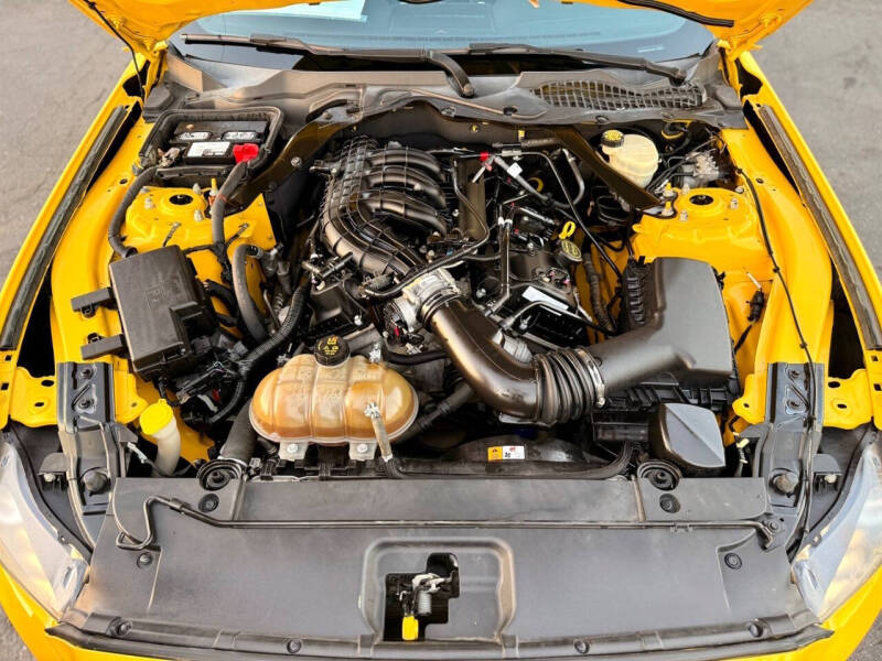 2015 Ford Mustang V6