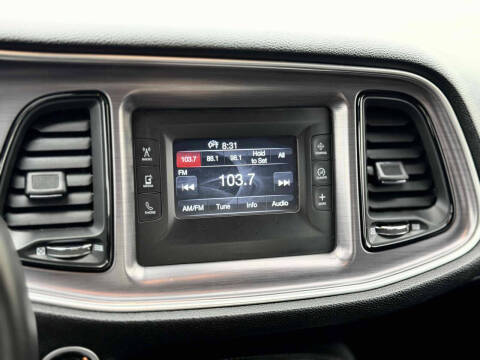 2015 Dodge Challenger SXT