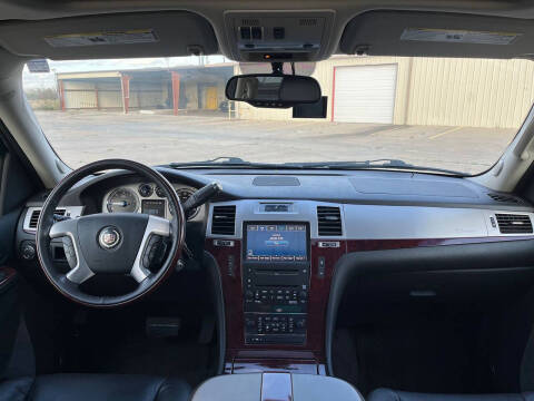 2010 Cadillac Escalade Luxury