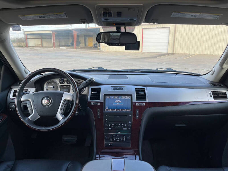 2010 Cadillac Escalade Luxury